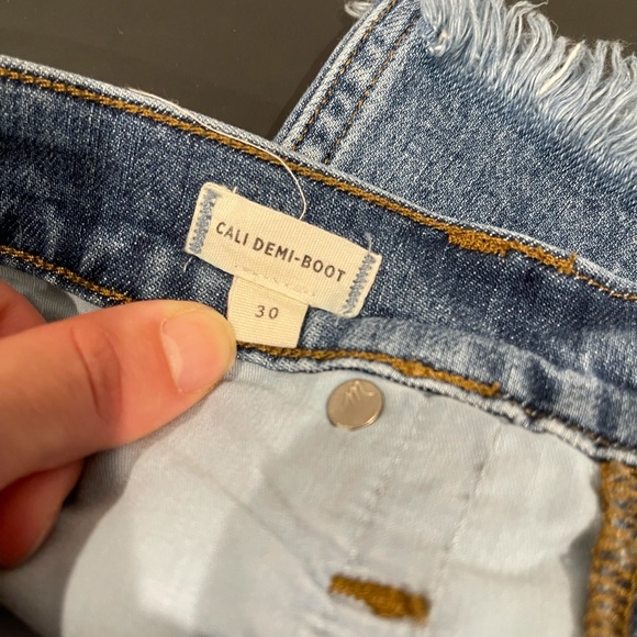 Madwell Cali Demi-Boot Jeans in Comfort Stretch Raw Hem Size 30 - Picture 9 of 16